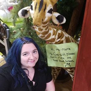 Meet your Posher, Ashley